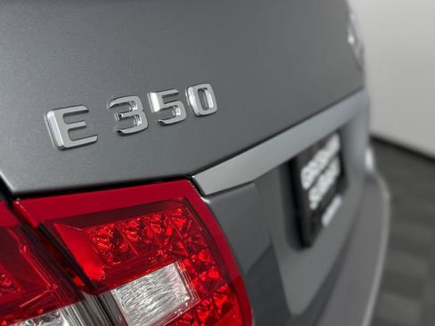 Used 2010 Mercedes-Benz E 350 Sedan image 32