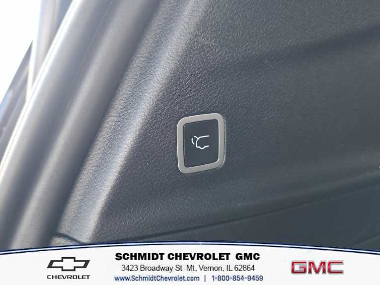 Used 2025 Chrysler Pacifica Limited FWD image 10