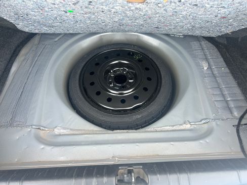 Used 2016 Chevrolet Impala LS image 31