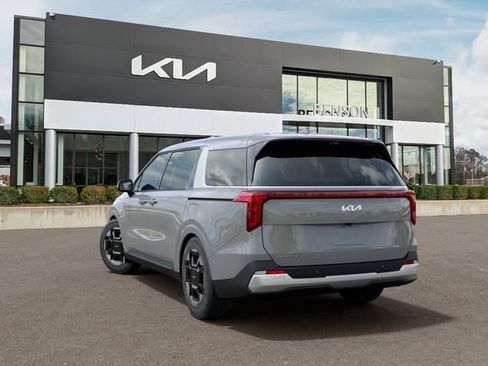 New 2026 Kia Carnival EX FWD image 5