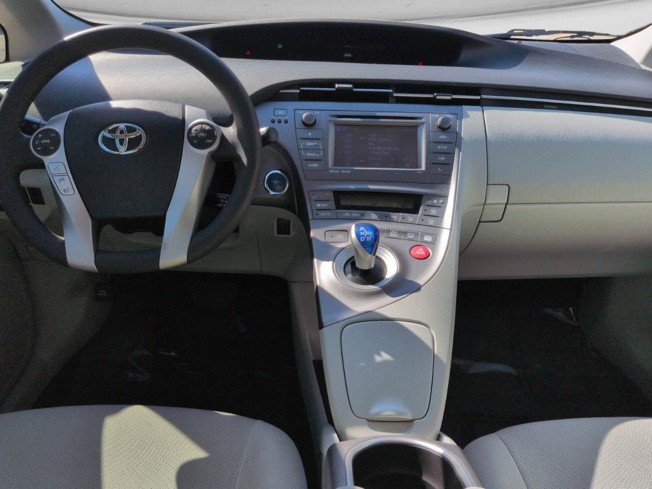 Used 2014 Toyota Prius Three FWD image 13