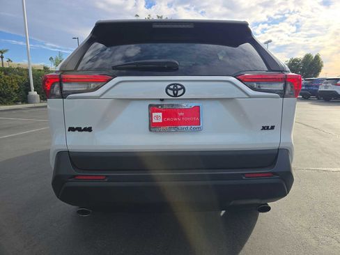 Certified 2023 Toyota RAV4 XLE Premium image 15