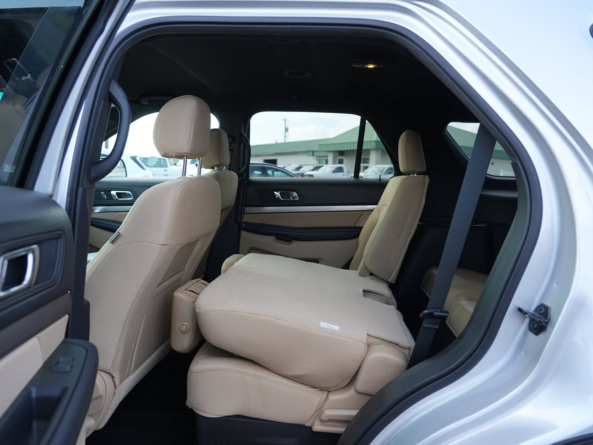 Used 2017 Ford Explorer 4WD image 18