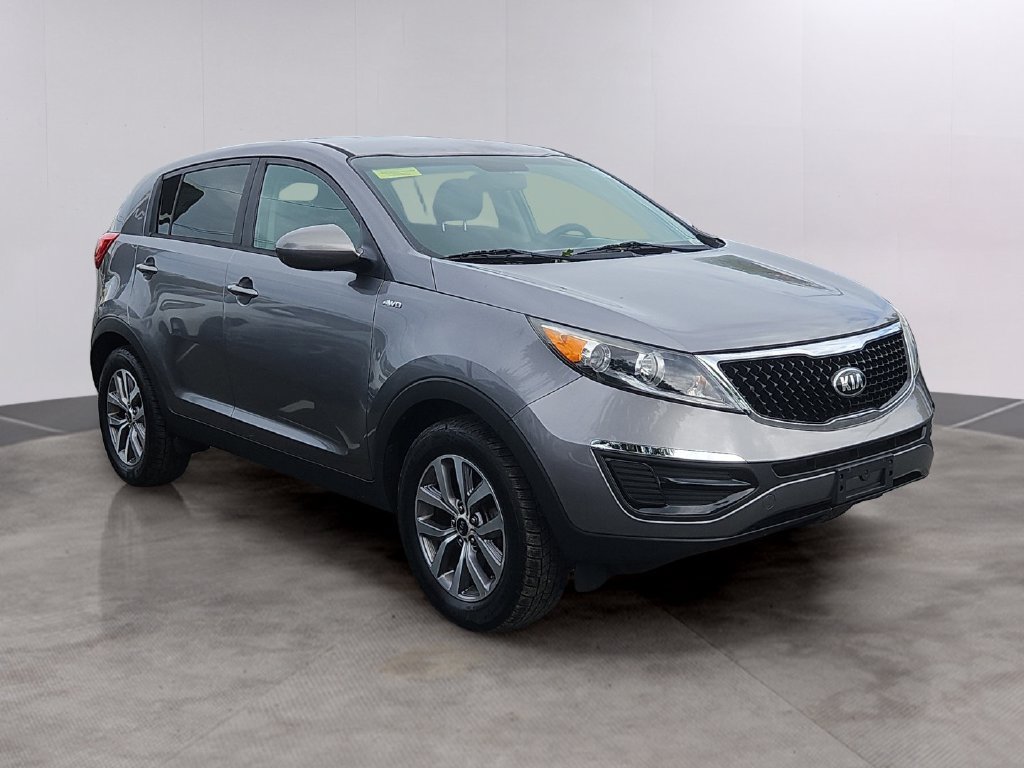 Used 2016 Kia Sportage LX AWD/4WD image 3