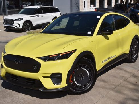 Certified 2025 Ford Mustang Mach-E GT w/ Interior Protection Package image 41