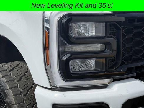 Used 2025 Ford F250 Lariat w/ Black Appearance Package AWD/4WD image 10