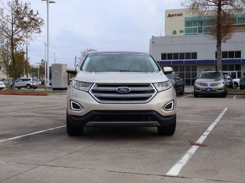 Used 2017 Ford Edge Titanium w/ Equipment Group 301A image 6