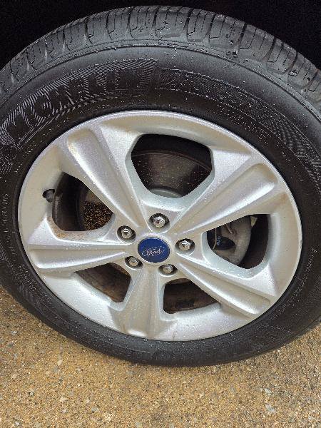 Used 2015 Ford Escape SE FWD image 14