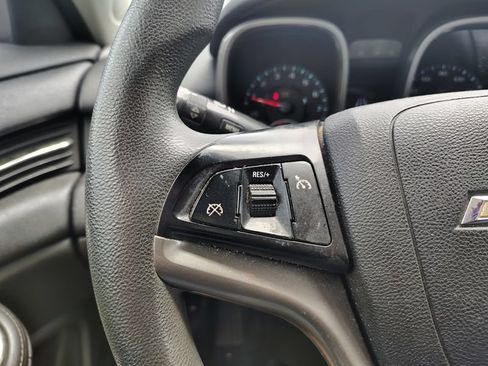Used 2015 Chevrolet Malibu LT w/ Power Convenience Package FWD image 11