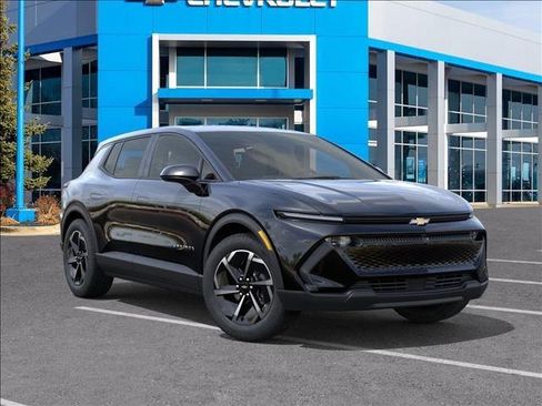 New 2026 Chevrolet Equinox EV LT image 7