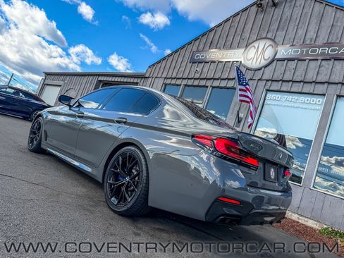 Used 2021 BMW M550i xDrive w/ Shadowloine Package image 11