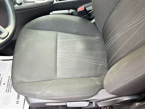 Used 2017 Ford Focus SE image 20