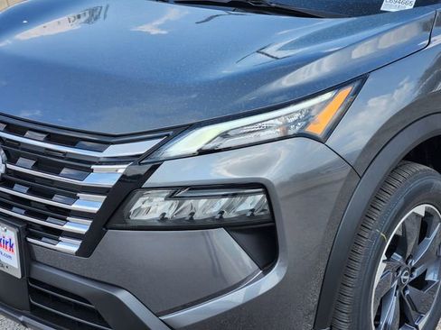 New 2026 Nissan Rogue SV image 6