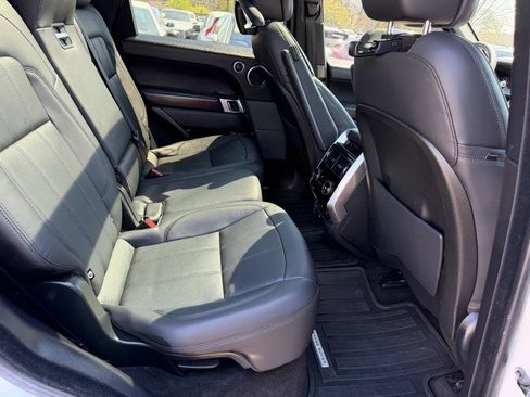 Used 2019 Land Rover Range Rover Sport HSE image 41