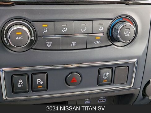Certified 2024 Nissan Titan SV RWD image 22