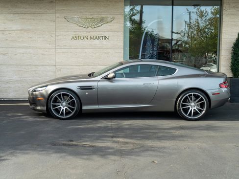 Used 2006 Aston Martin DB9 Coupe RWD image 40