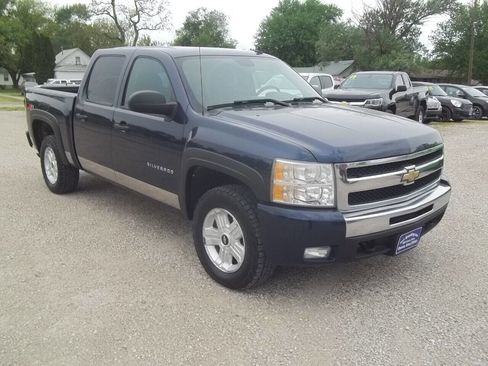 Used 2011 Chevrolet Silverado 1500 LT w/ All-Star Edition image 4