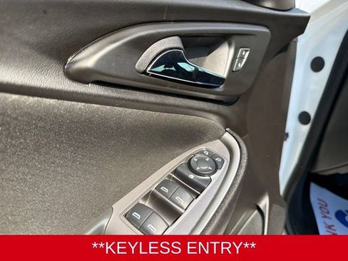 Used 2024 Chevrolet Malibu LS FWD image 11