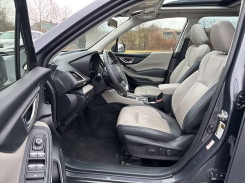 Used 2022 Subaru Forester Limited image 12