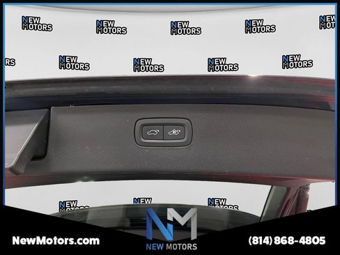 Used 2022 Volvo XC90 T6 Momentum w/ Climate Package AWD/4WD image 16