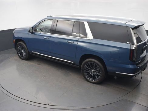 Certified 2026 Cadillac Escalade ESV Luxury w/ Touring Package image 45