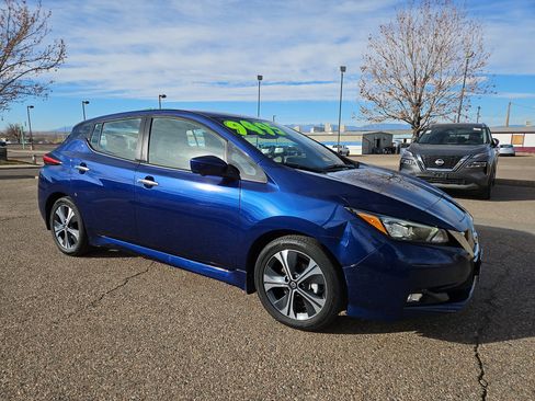 Used 2020 Nissan Leaf SV w/ SV Technology Package image 2