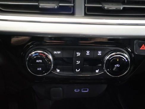 New 2026 Chevrolet Trax LT FWD image 18