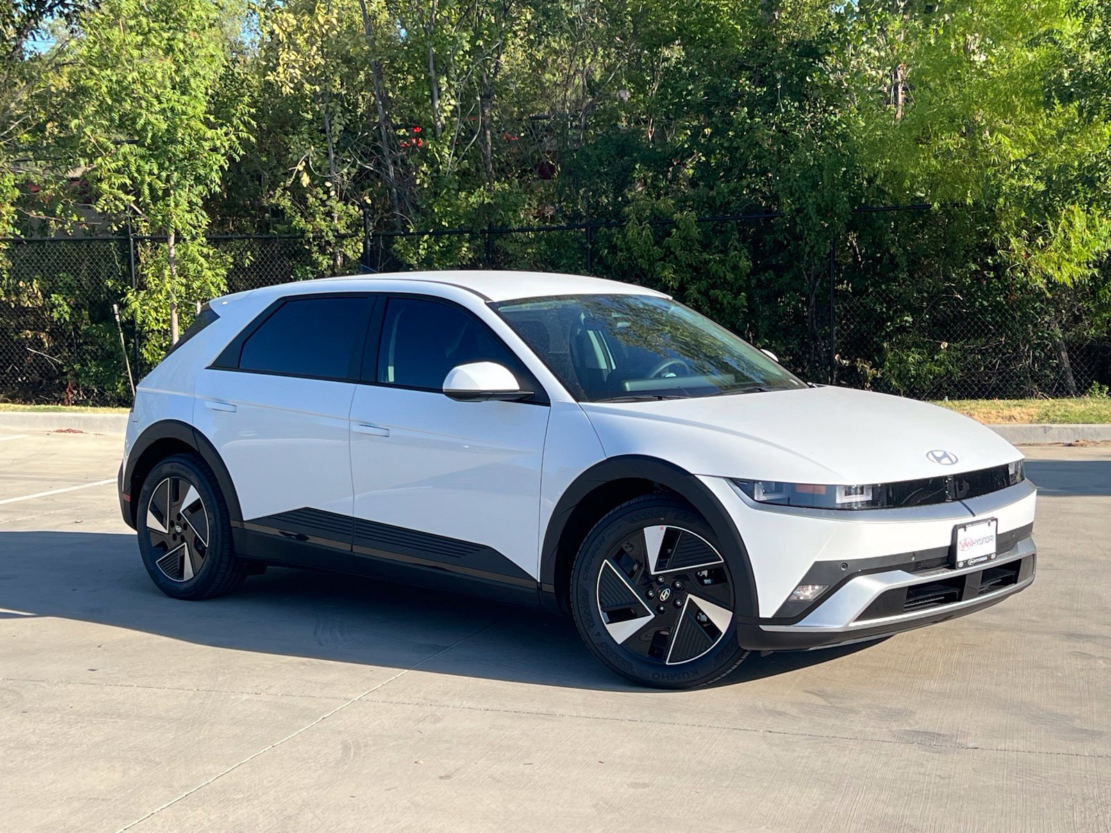 New 2027 Hyundai Ioniq 5 SE RWD image 1