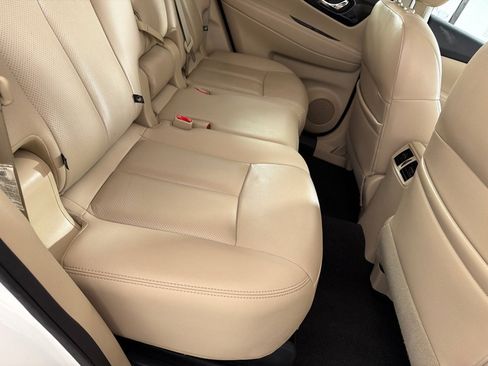 Used 2018 Nissan Rogue SL w/ Premium Package AWD/4WD image 23