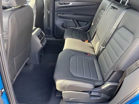 New 2025 Volkswagen Atlas Cross Sport SEL R-Line image 9