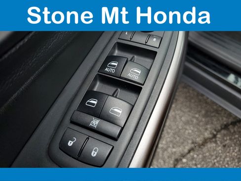 Used 2019 Jeep Cherokee Latitude Plus image 22