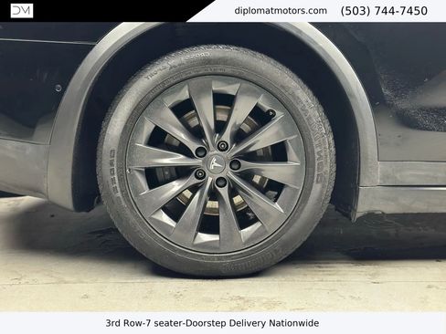 Used 2019 Tesla Model X 75D image 37