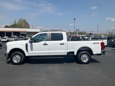 New 2026 Ford F250 XL w/ XL Driver Assist Package AWD/4WD image 8