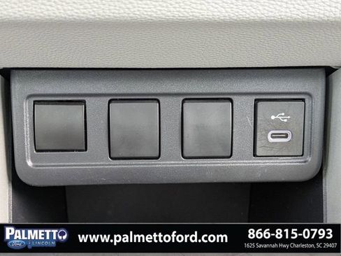 Used 2024 Toyota Corolla Cross L image 23