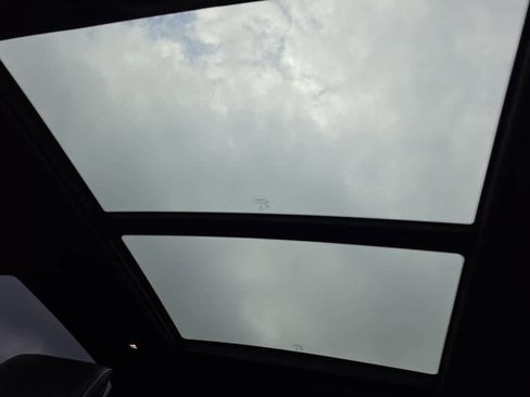 Used 2020 RAM 1500 Laramie image 30