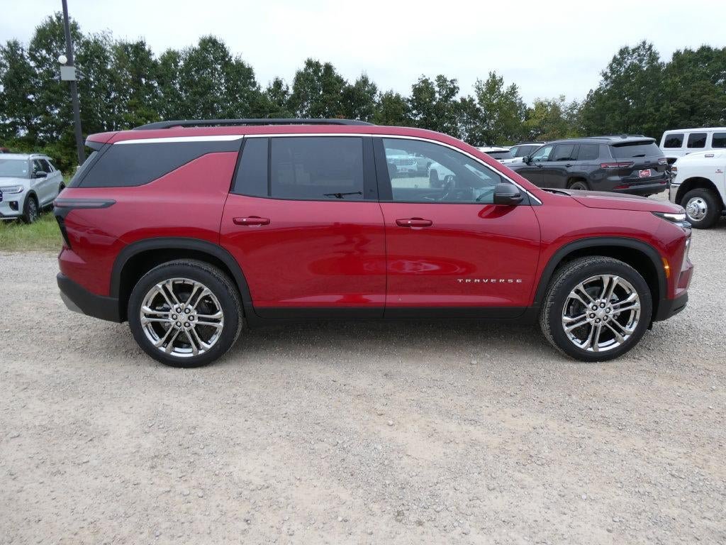 New 2027 Chevrolet Traverse LT AWD/4WD image 3