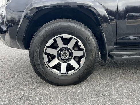 Used 2023 Toyota 4Runner TRD Off-Road Premium image 12