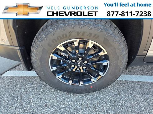 Used 2026 Chevrolet Traverse Z71 w/ Enhanced Driving Package AWD/4WD image 9