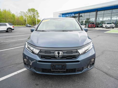 Certified 2025 Honda Odyssey EX-L image 2