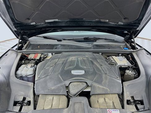 Certified 2023 Porsche Cayenne Coupe image 31