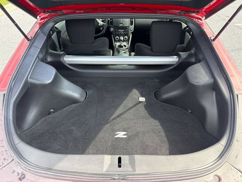 Used 2014 Nissan 370Z Coupe w/ Sport Package RWD image 11