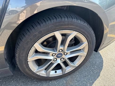 Used 2020 Ford Fusion SEL FWD image 6