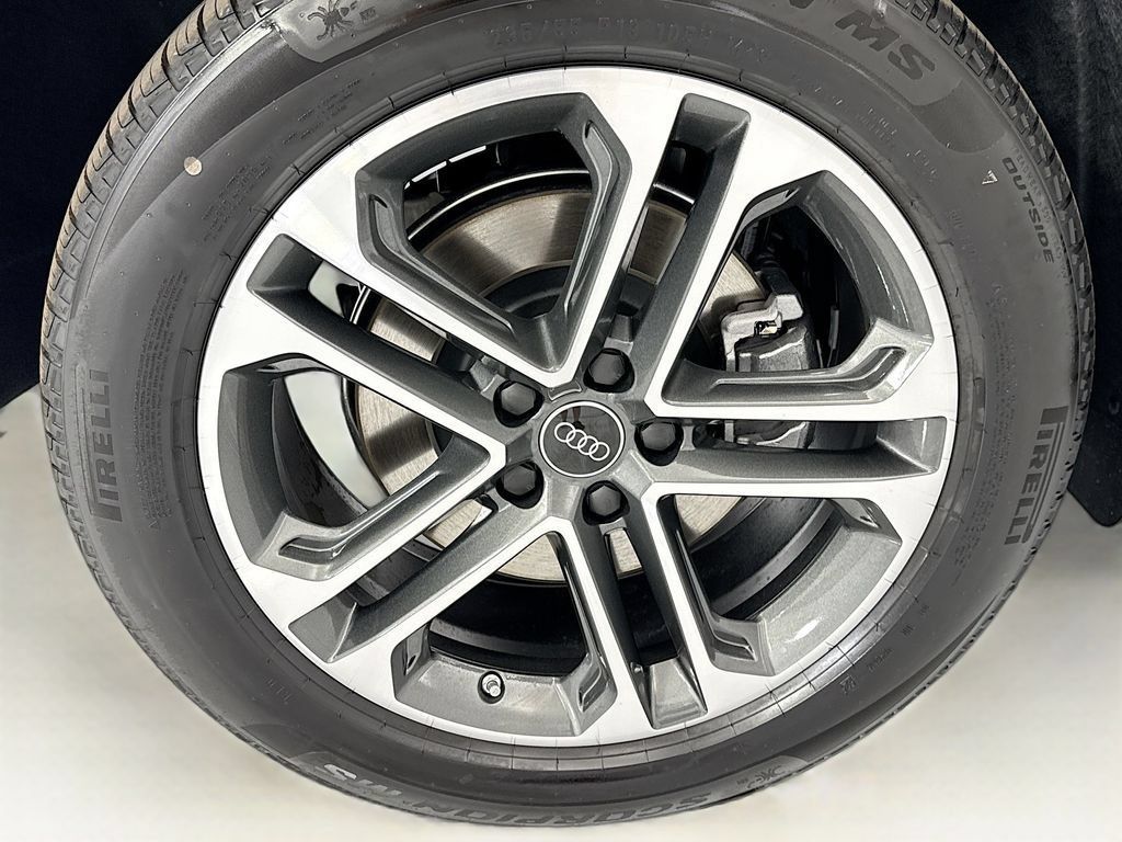 Used 2026 Audi Q5 Premium Plus w/ Premium Plus AWD/4WD image 32