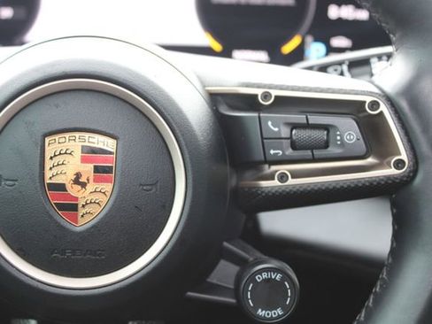 Used 2022 Porsche Taycan 4S image 18