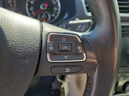 Used 2014 Volkswagen Passat TDI SE FWD image 22