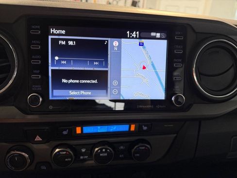 Used 2021 Toyota Tacoma SR5 image 10