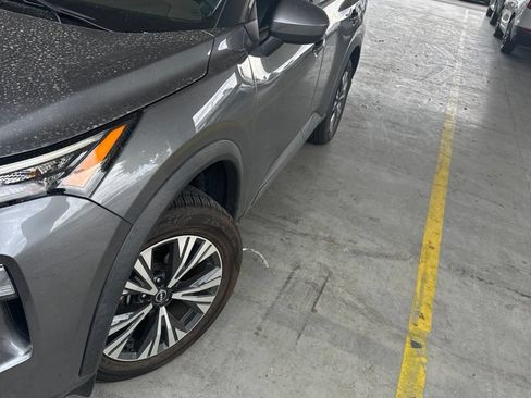 Used 2023 Nissan Rogue SV w/ SV Premium B Package FWD image 7