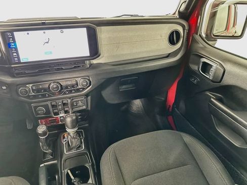 Used 2024 Jeep Wrangler Unlimited AWD/4WD image 26