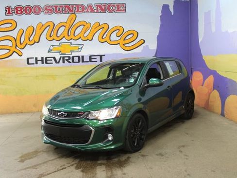 Used 2018 Chevrolet Sonic Premier w/ Driver Confidence Package FWD image 2