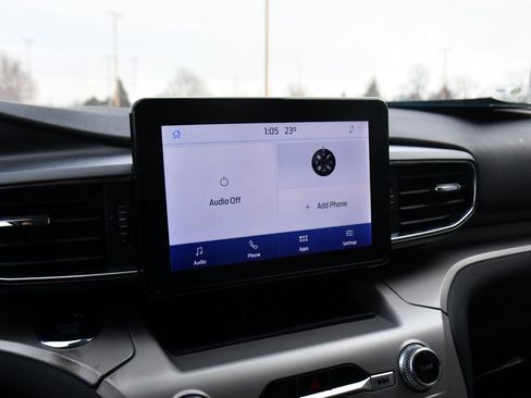 Used 2022 Ford Explorer XLT w/ Equipment Group 202A image 27